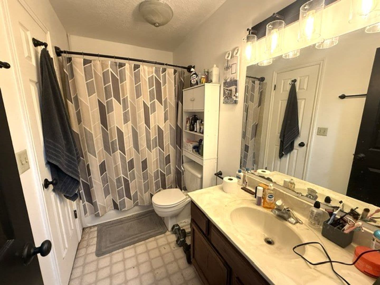 Elko House: 1385 Suncrest Court