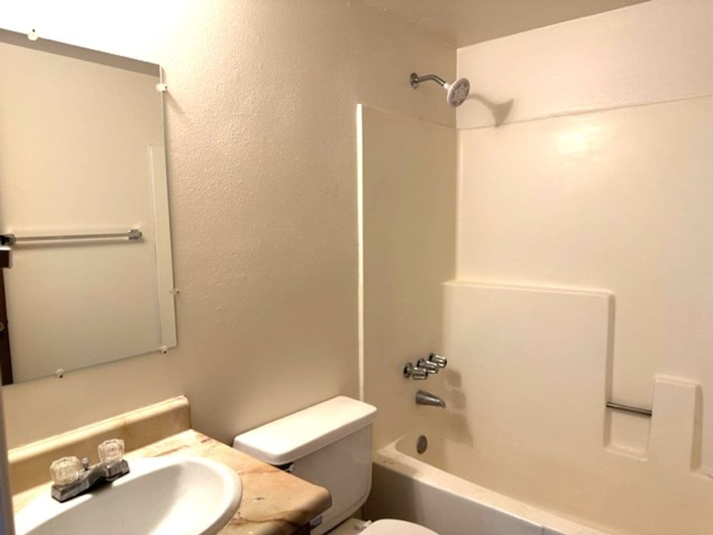 Spring Creek Apartment: 172 Spring Creek Pkwy