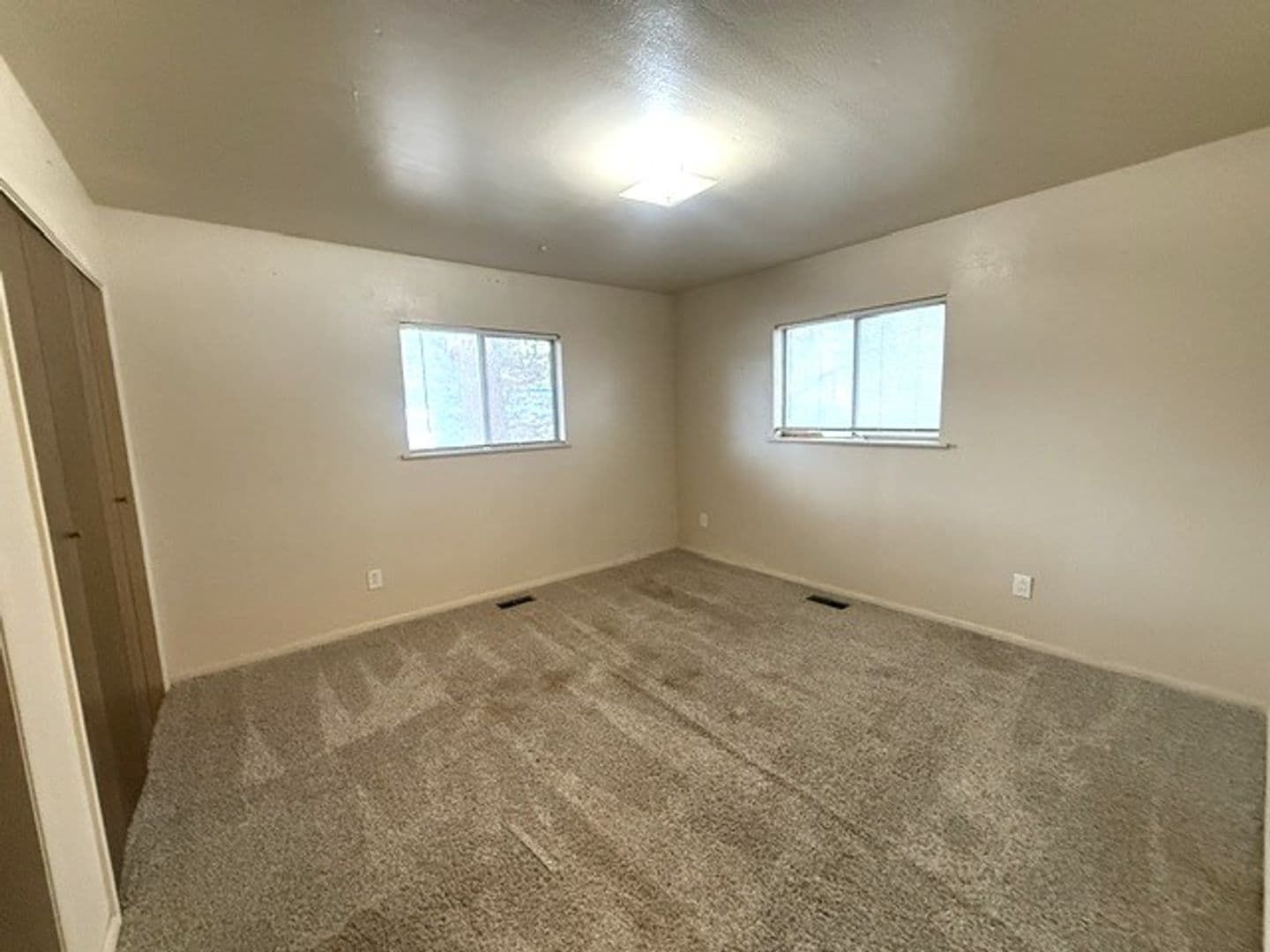 Elko Apartment: Fir Street