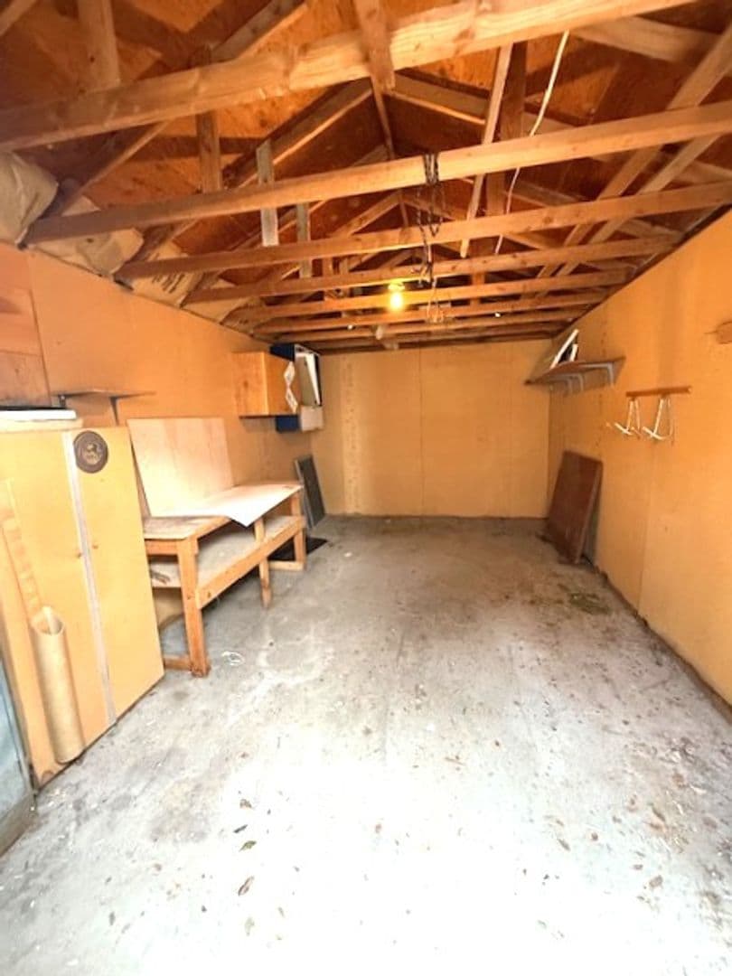 Elko House: 604 Bullion Road