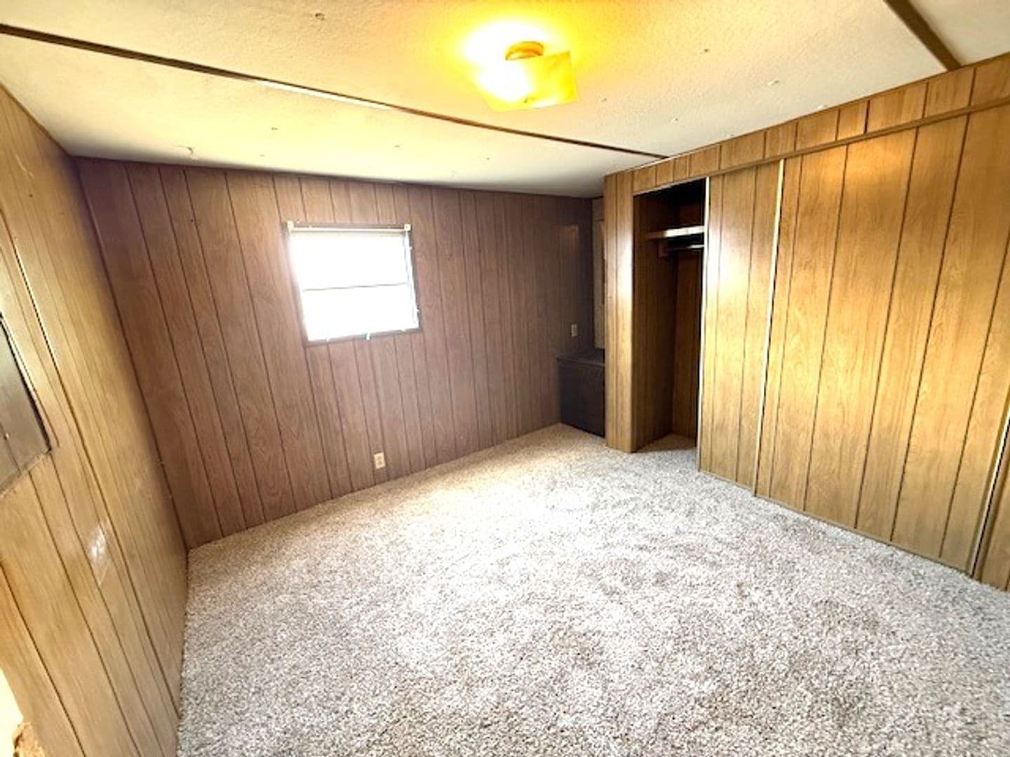 Elko House: 604 Bullion Road