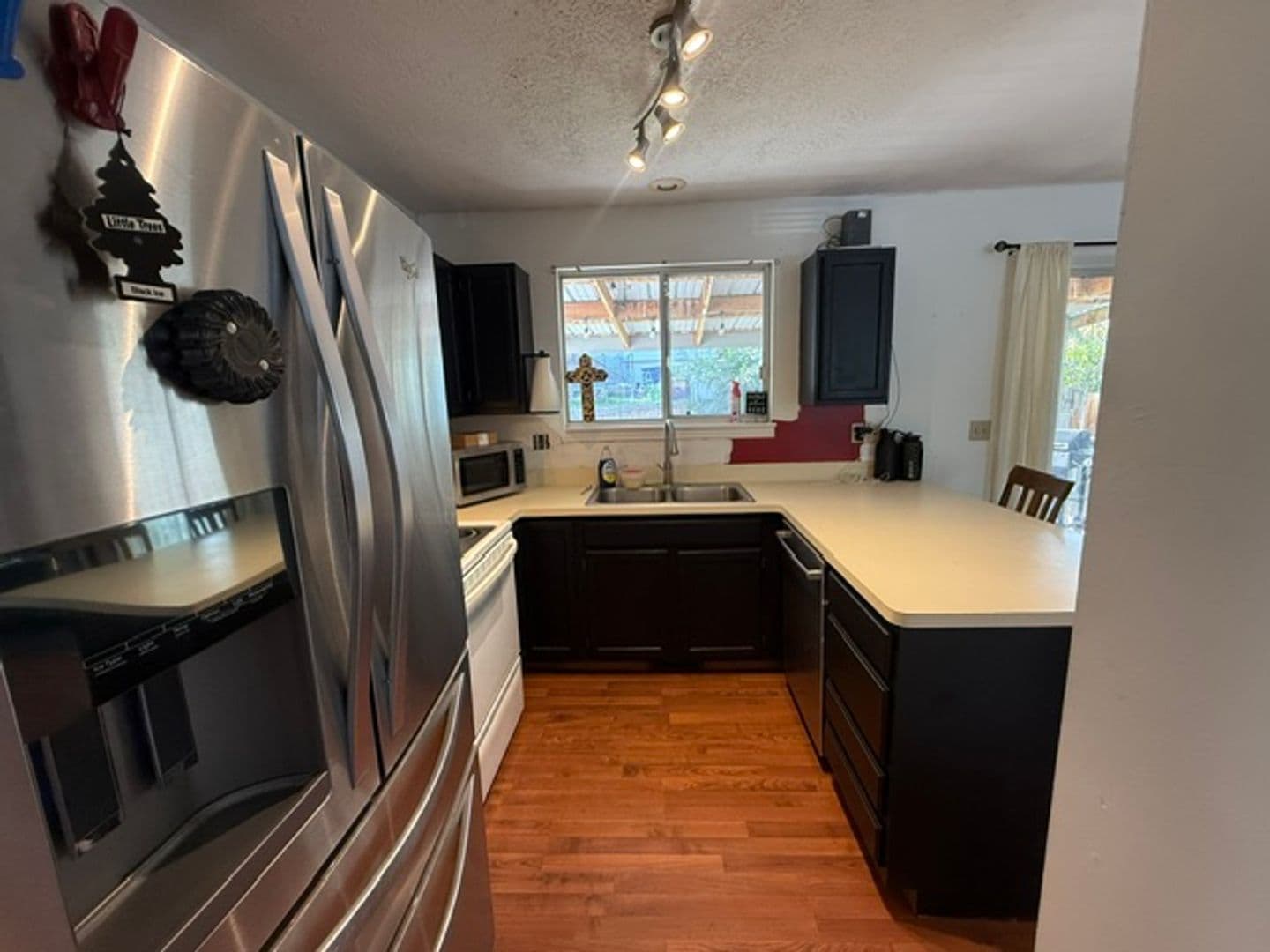Elko House: 1385 Suncrest Court