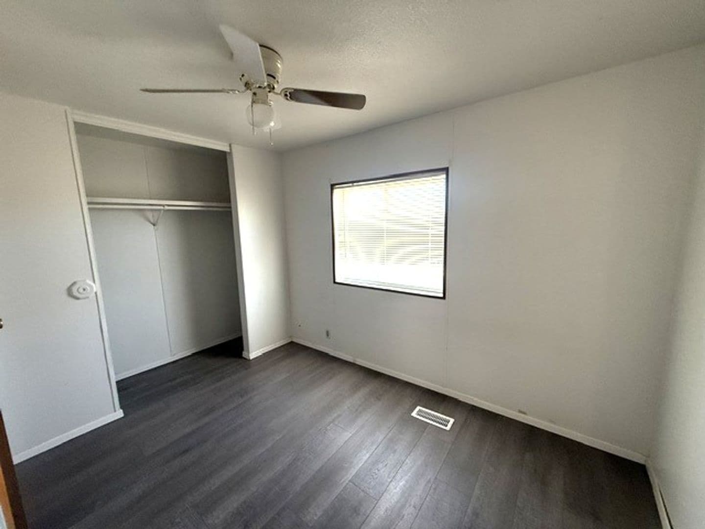 Elko House: 10954 Wood Avenue