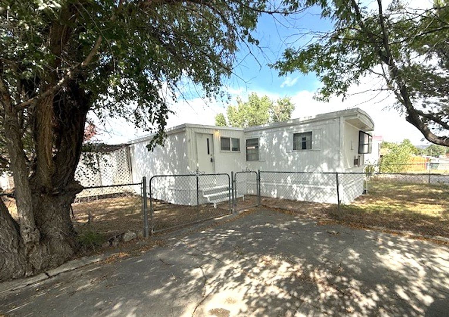 Elko House: 604 Bullion Road
