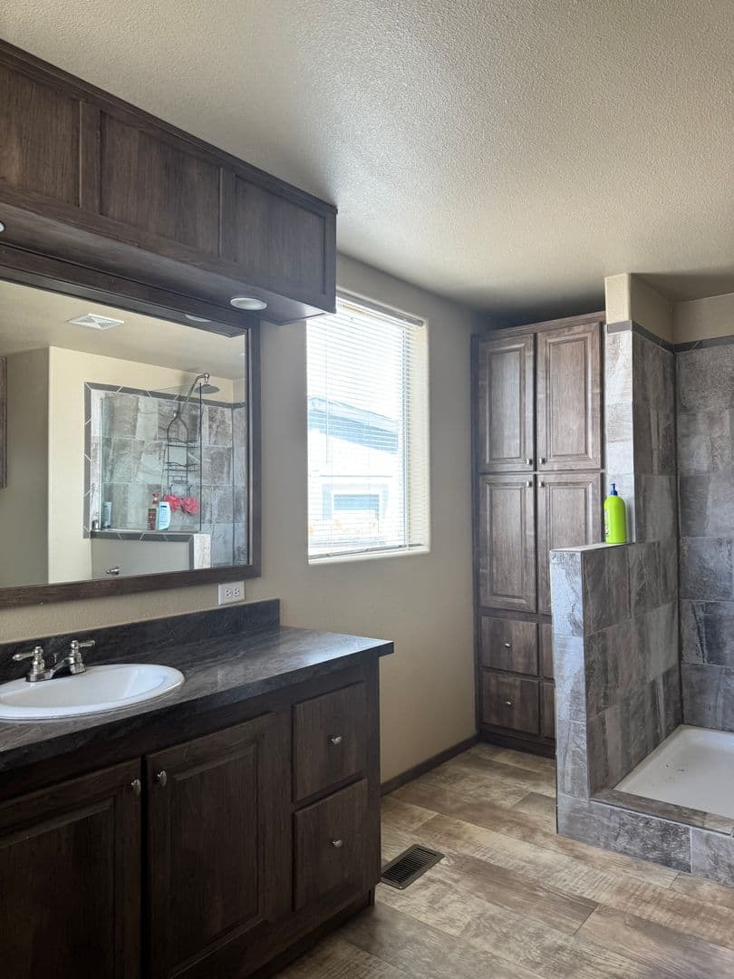 Elko House: 1581 Daisy Dr