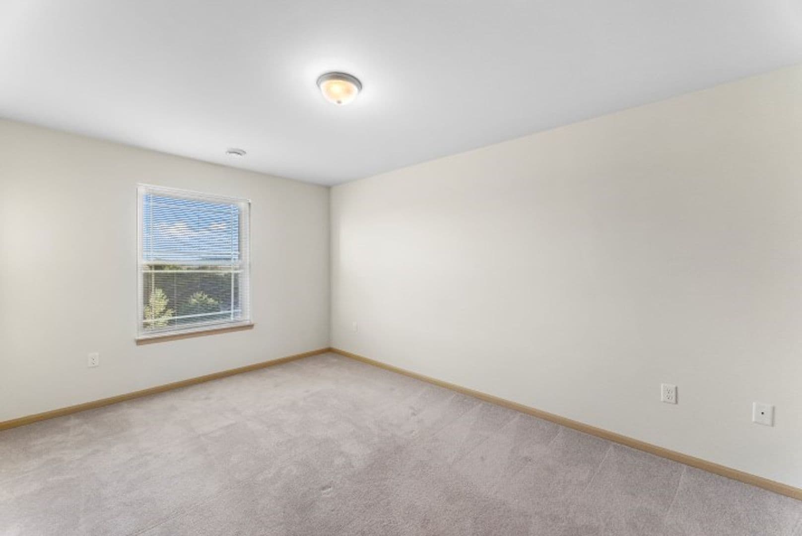 Middleton Apartment: 2862-2864-2866-2868 Pleasant View Rd