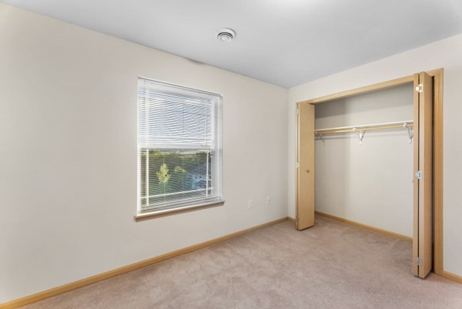 Middleton Apartment: 2892-2894-2896-2898 Pleasant View Rd
