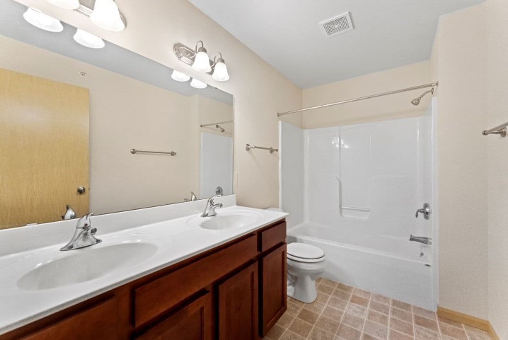 Middleton Apartment: 2862-2864-2866-2868 Pleasant View Rd