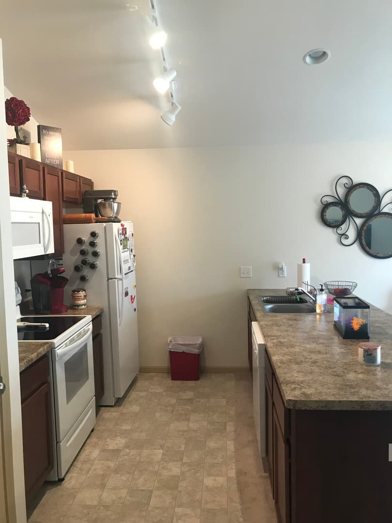 Middleton Apartment: 2850-2852-2854 Pleasant View Rd