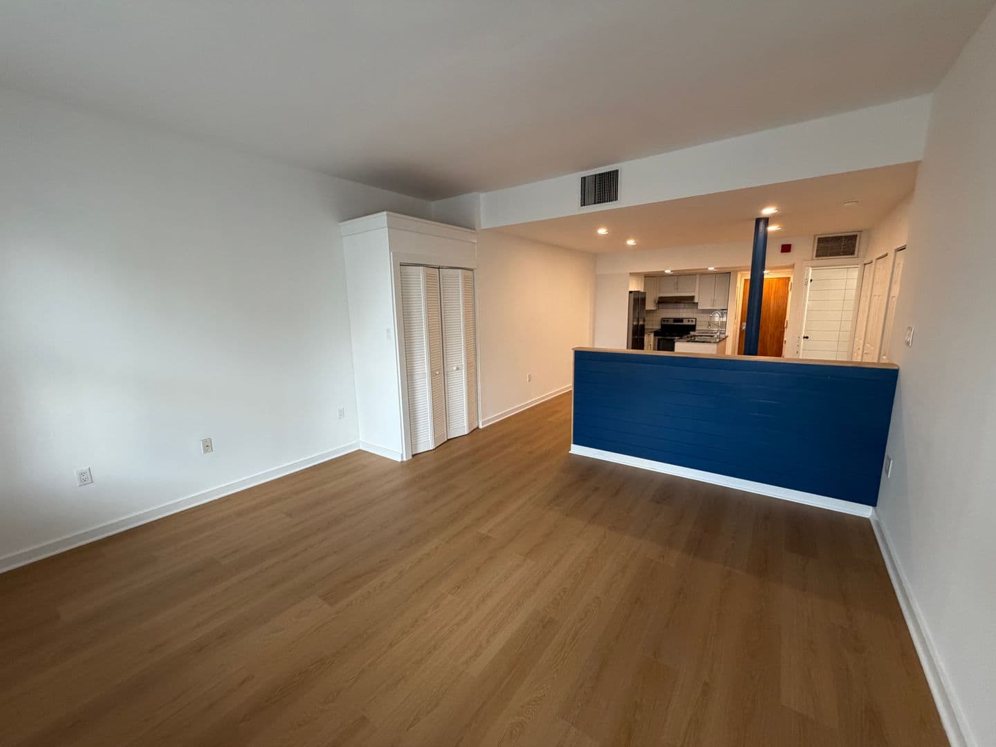 Philadelphia Apartment: 237 Chestnut Street - 1-302