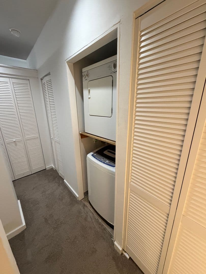 Philadelphia Apartment: 237 Chestnut Street - 1-103