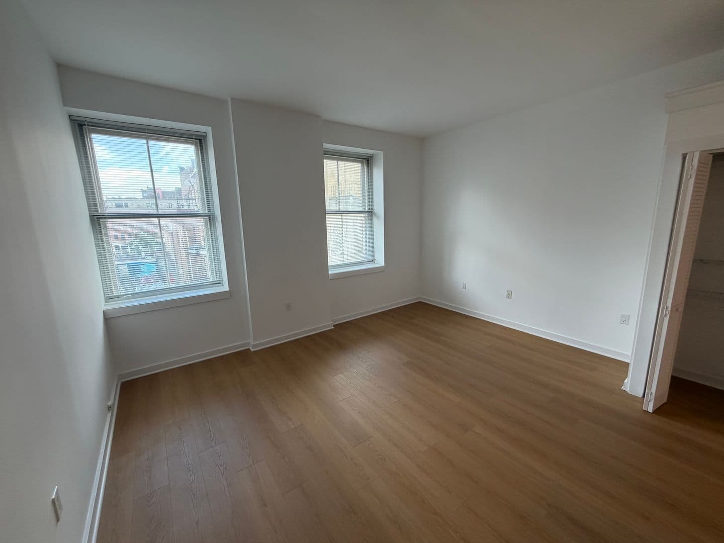 Philadelphia Apartment: 237 Chestnut Street - 1-302