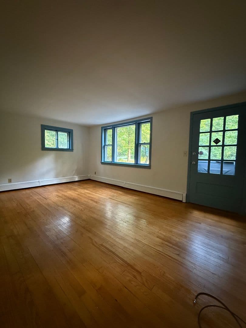 Upper Black Eddy House: 741 Lonely Cottage Rd