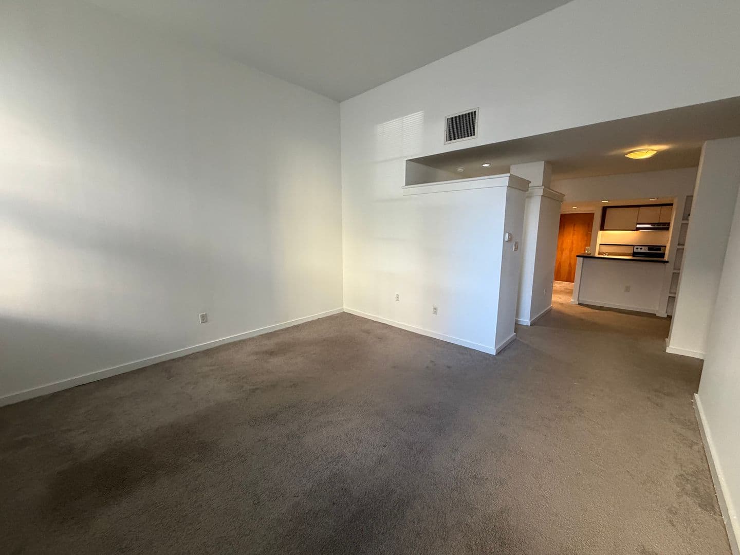 Philadelphia Apartment: 237 Chestnut Street - 1-103