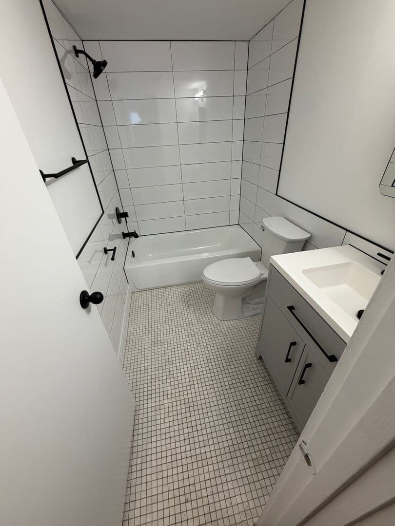 Philadelphia Apartment: 237 Chestnut Street - 1-302