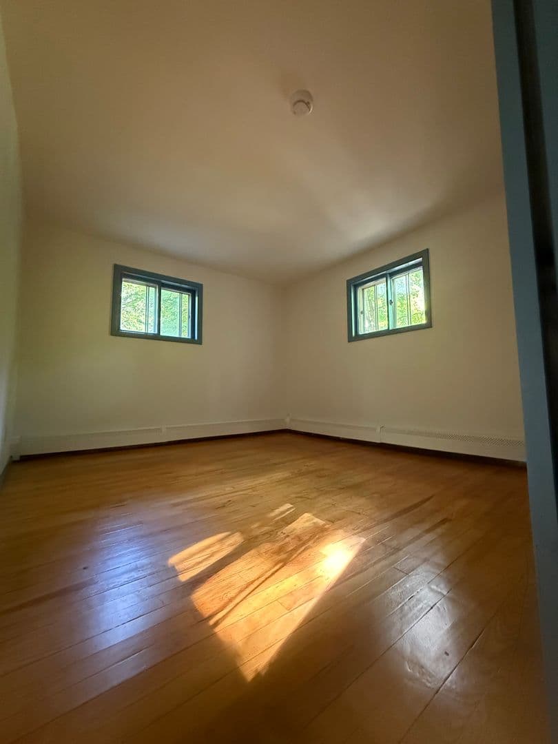 Upper Black Eddy House: 741 Lonely Cottage Rd