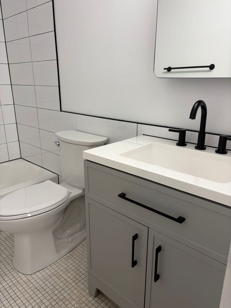 Philadelphia Apartment: 237 Chestnut Street - 1-302