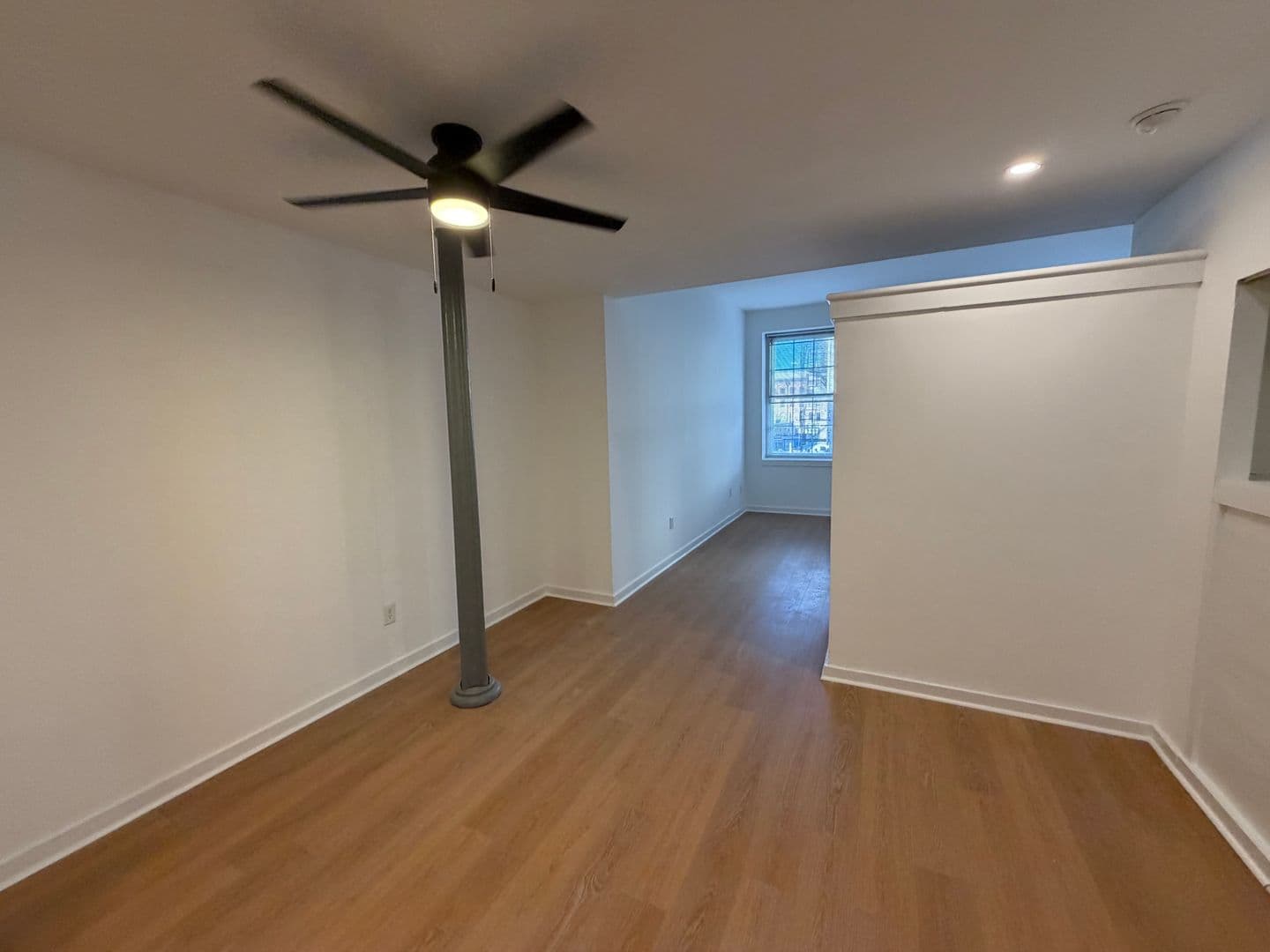 Philadelphia Apartment: 237 Chestnut Street - 1-203