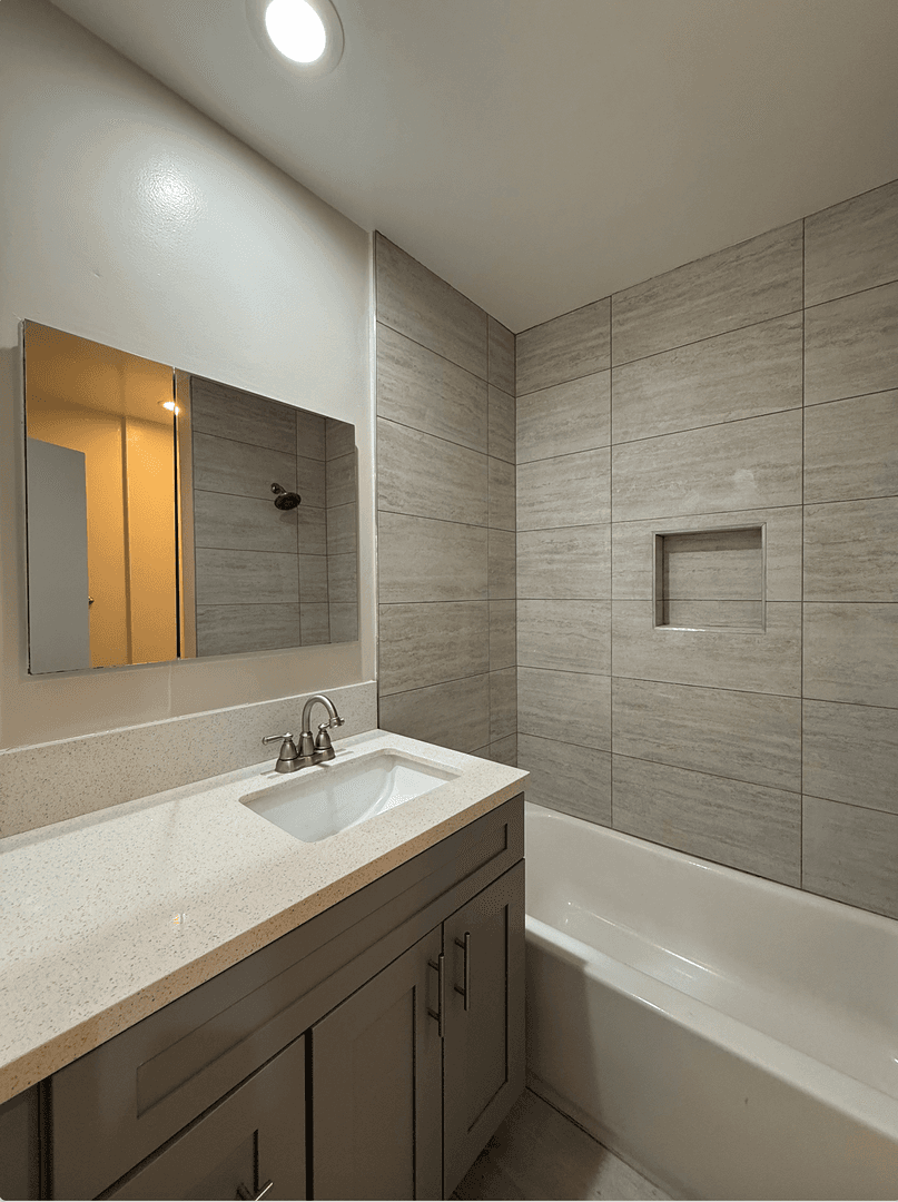 Arcadia Apartment: 1119 W. Duarte Rd.