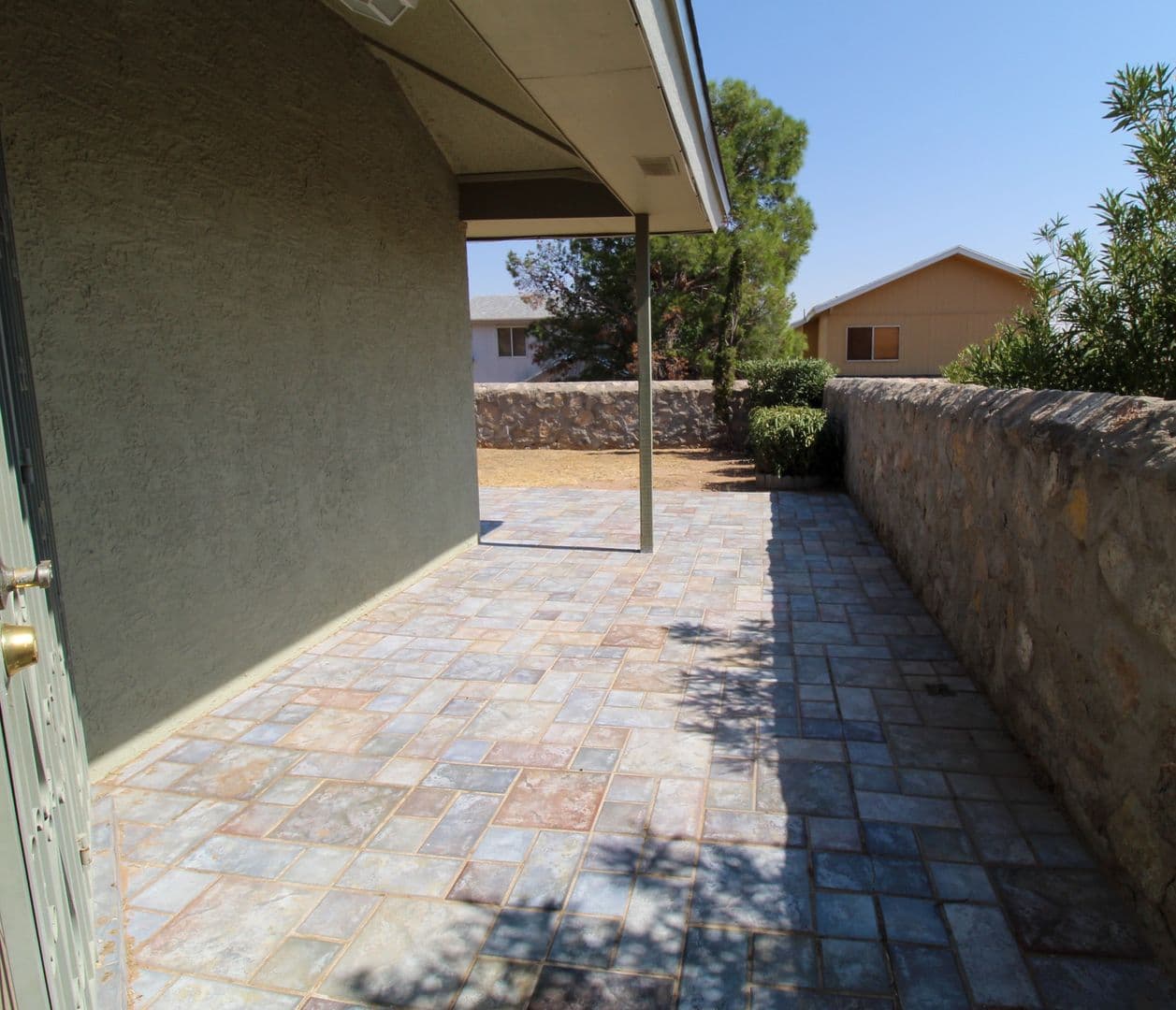 El Paso House: 11150 Loma Grande Dr.