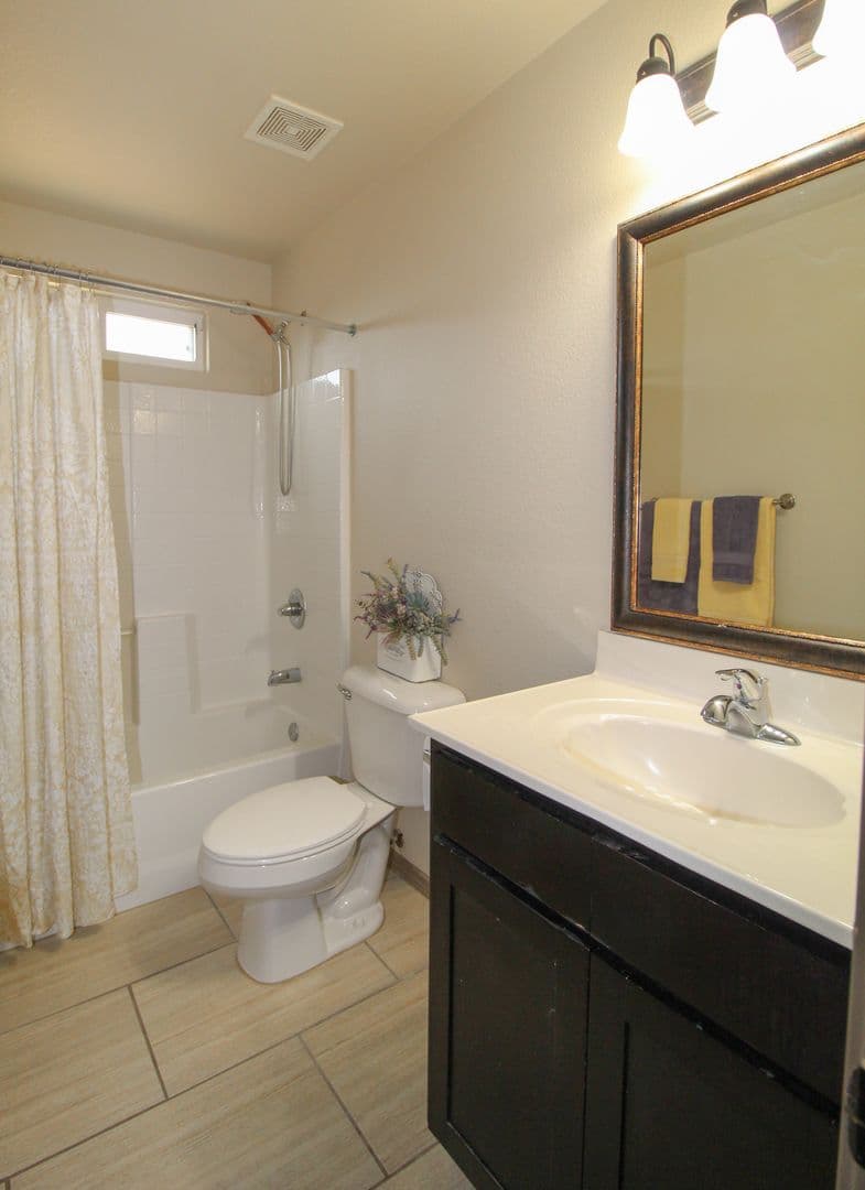 El Paso House: 12753 Maria L Fernandez