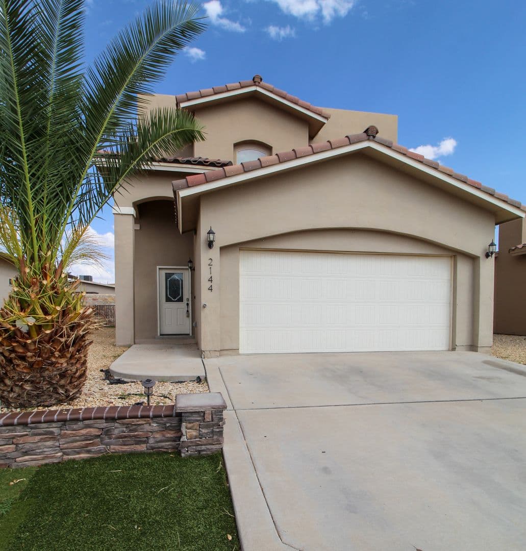 El Paso House: 2144 Robert Drennan