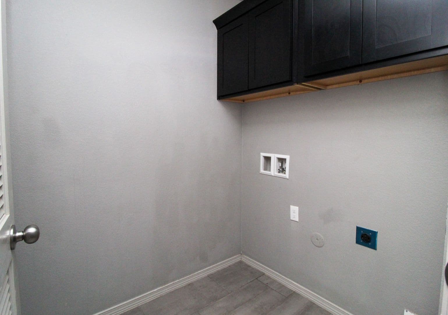 El Paso House: 12741 Tre Maximiliano Ave.