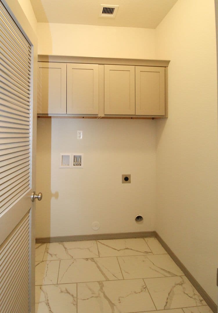 Horizon City House: 13709 Lago Vista Ave