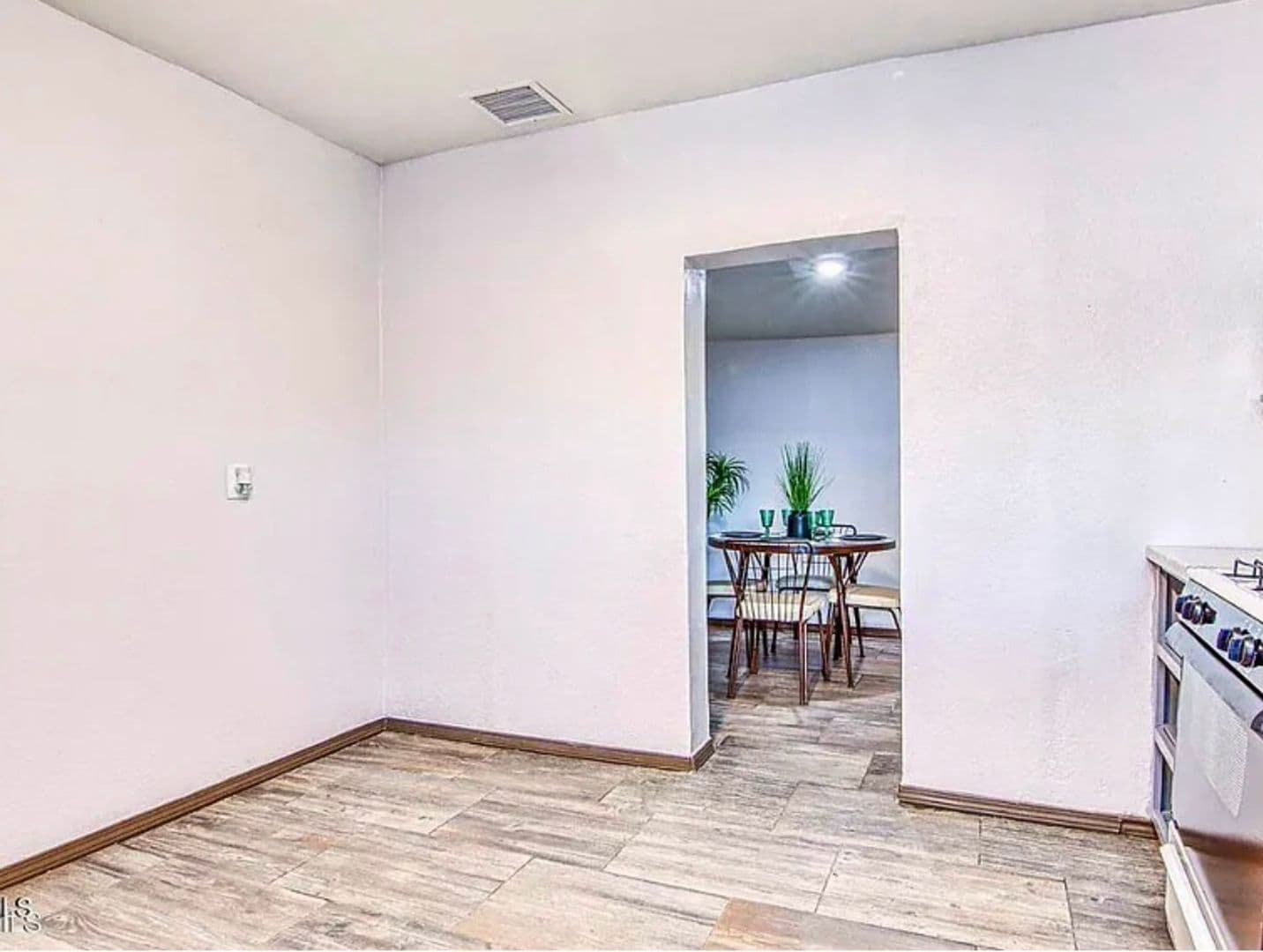 EL PASO House: 221 HADLOCK STREET APT B