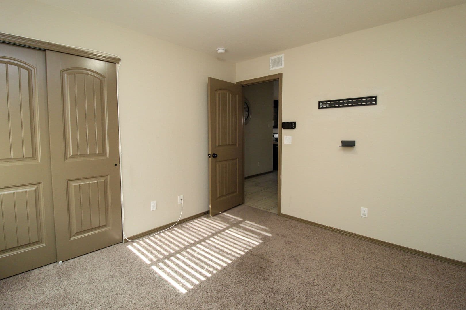 El Paso House: 12753 Maria L Fernandez