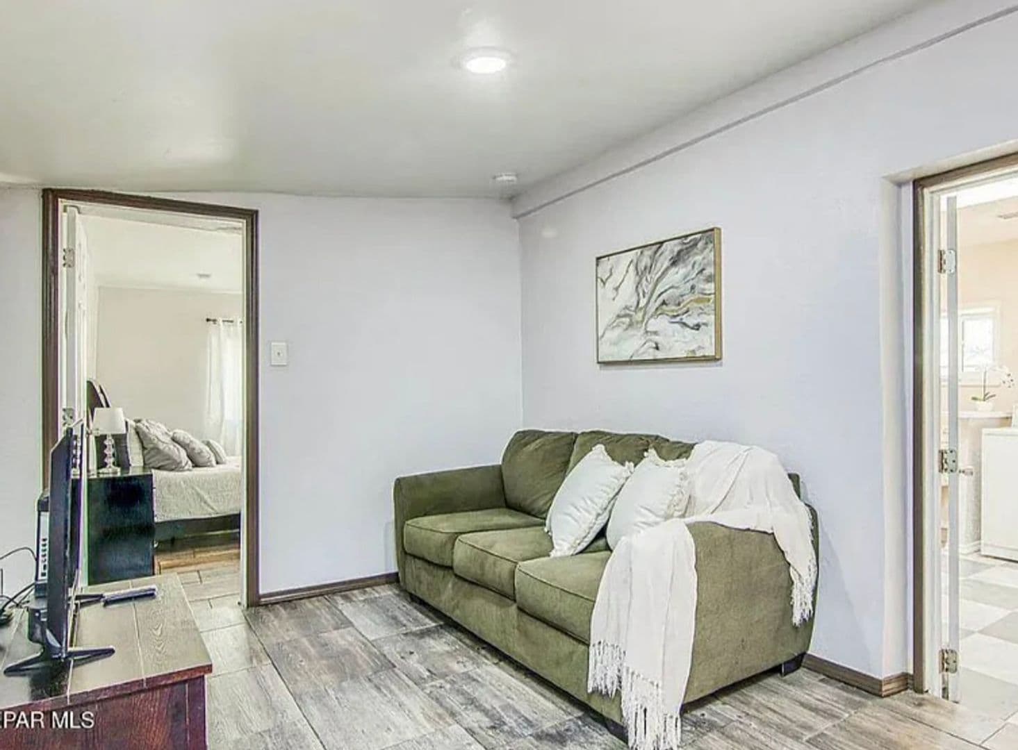 EL PASO House: 221 HADLOCK STREET APT B