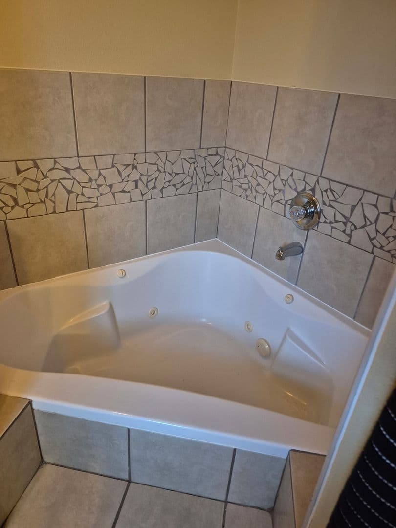 El Paso House: 3264 Tierra Mision Drive