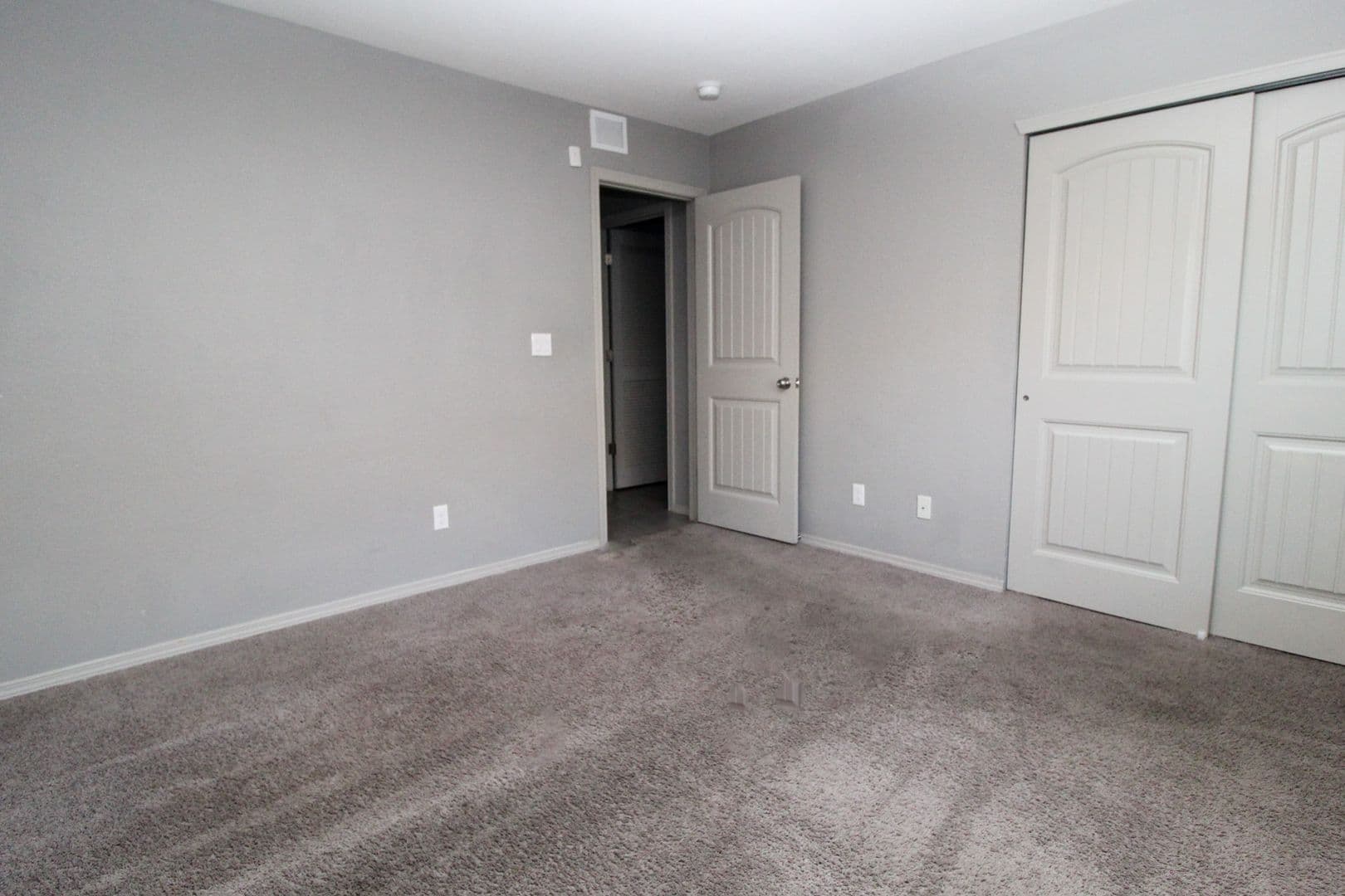 El Paso House: 12741 Tre Maximiliano Ave.