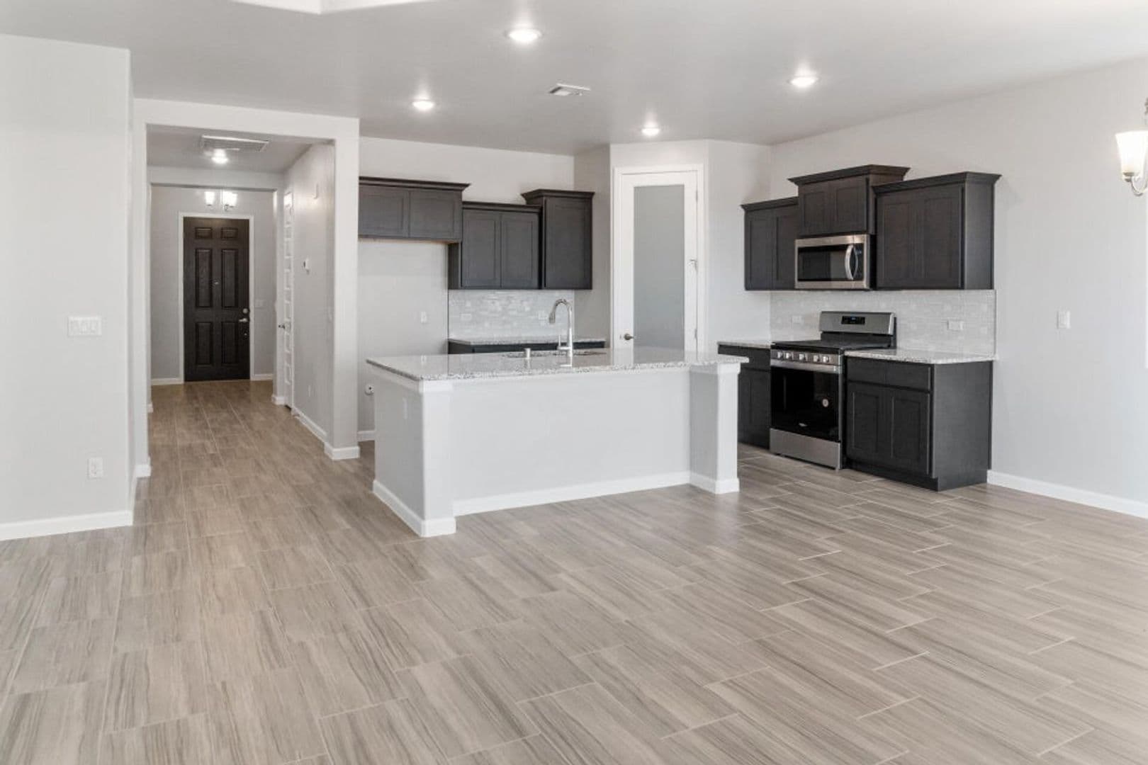 Socorro House: 512 Twilight Dr