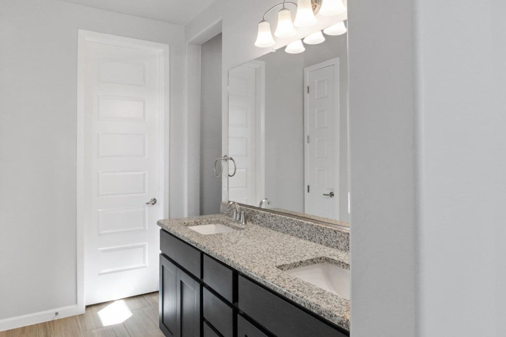 Socorro House: 512 Twilight Dr