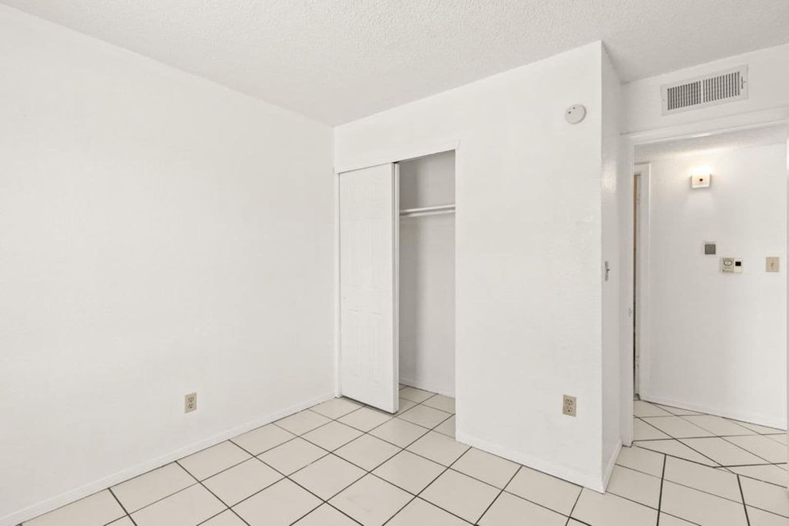 El Paso House: 11701 Henry Phipps