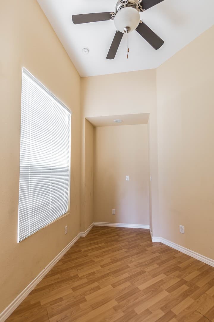 El Paso House: 5537 Ignacio Frias Drive