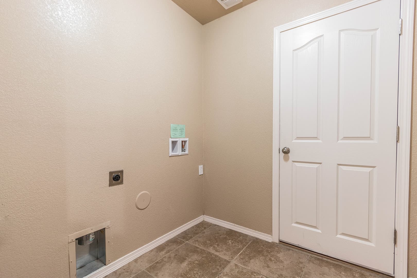 El Paso House: 10712 Blue Sage Cir