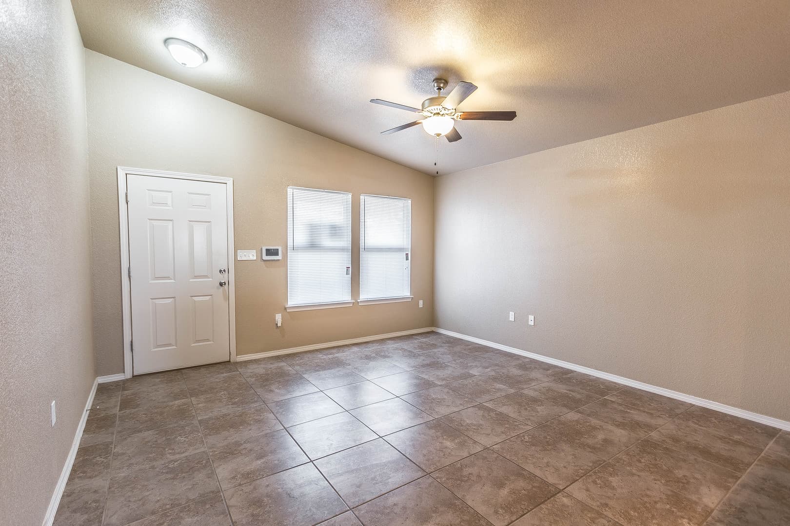 El Paso House: 10712 Blue Sage Cir