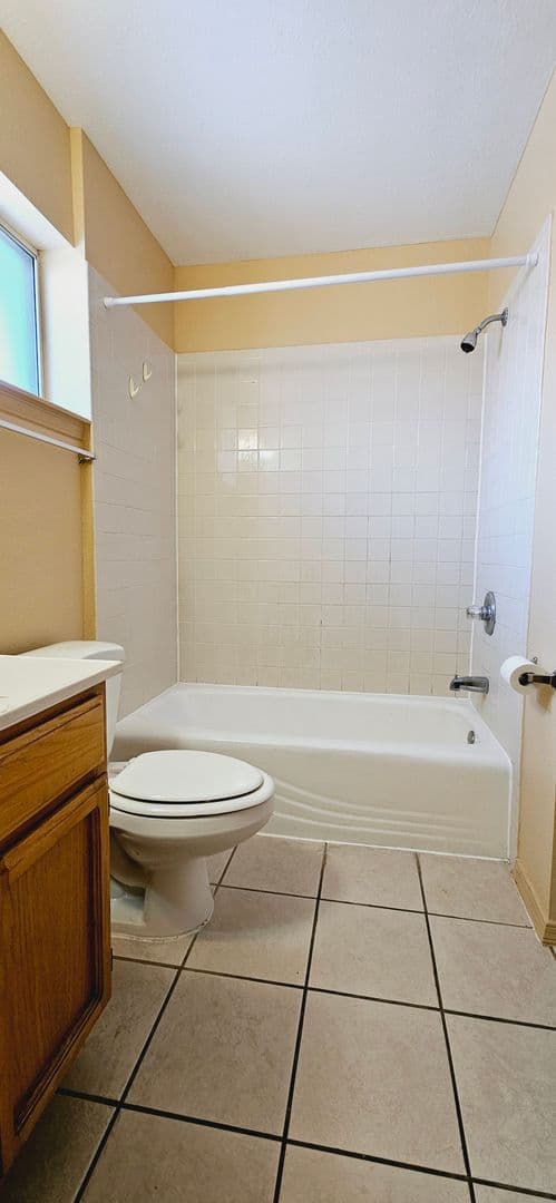 El Paso Apartment: 3903 Van Buren