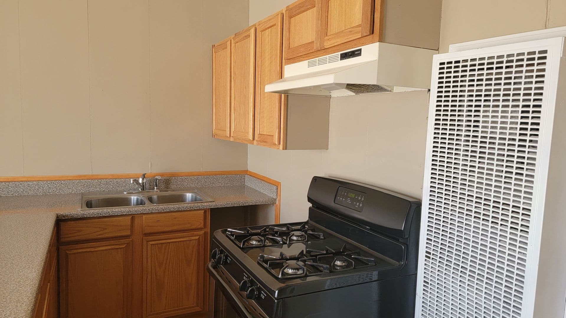 El Paso House: 8932 Ankerson St Apt A