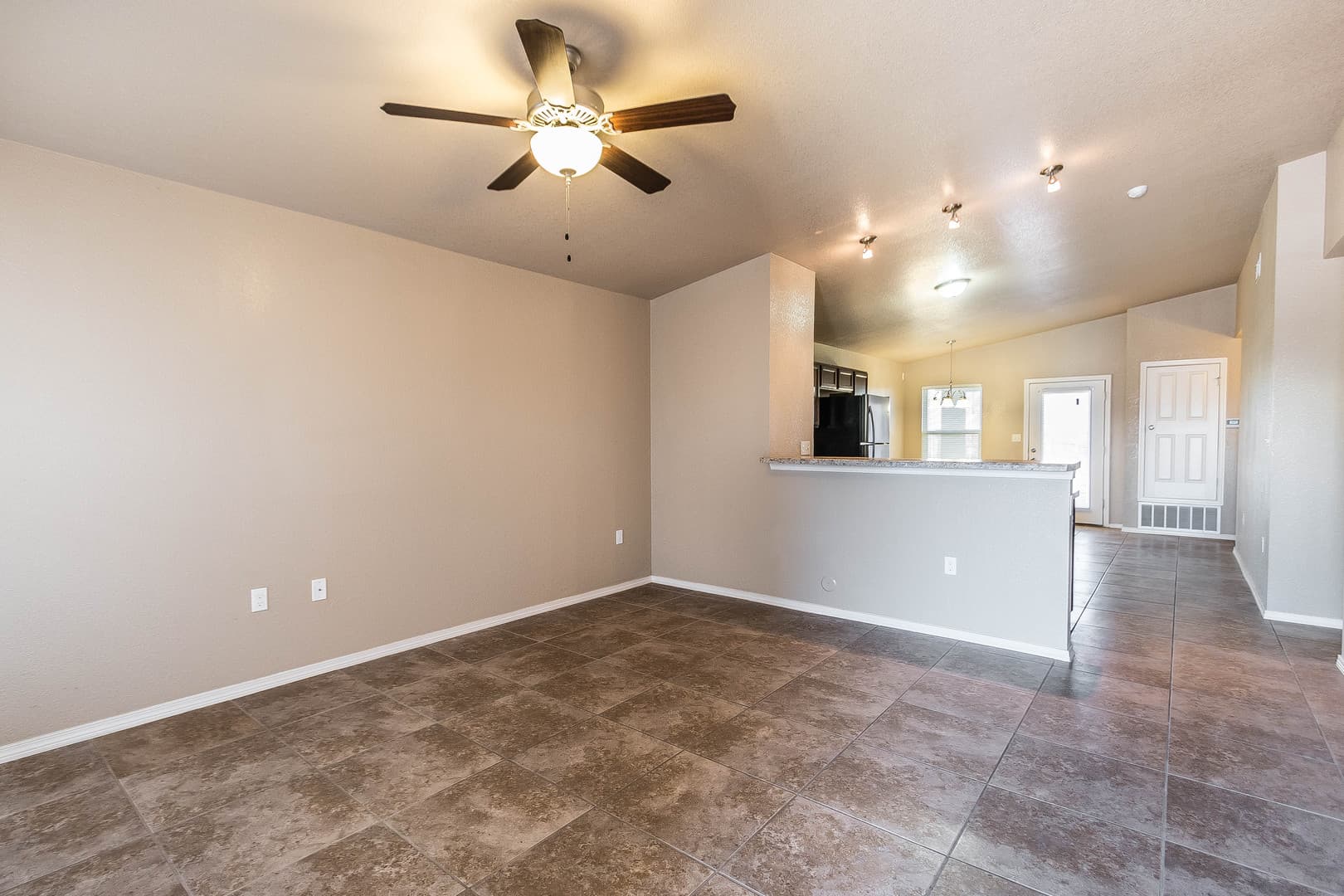 El Paso House: 10712 Blue Sage Cir