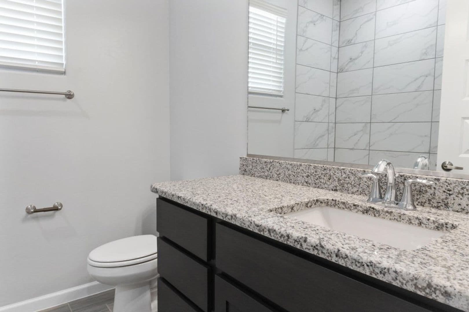 Socorro House: 512 Twilight Dr