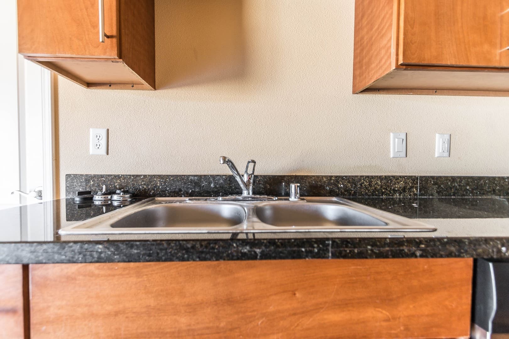 El Paso House: 5537 Ignacio Frias Drive