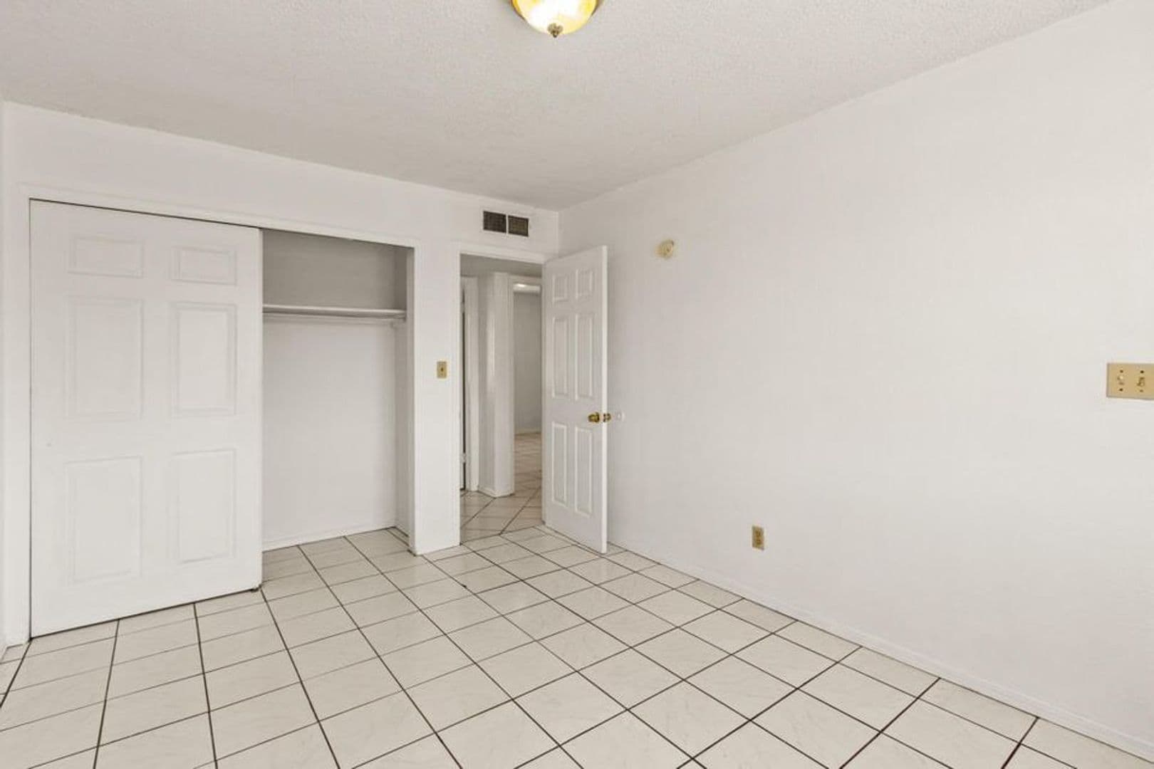 El Paso House: 11701 Henry Phipps