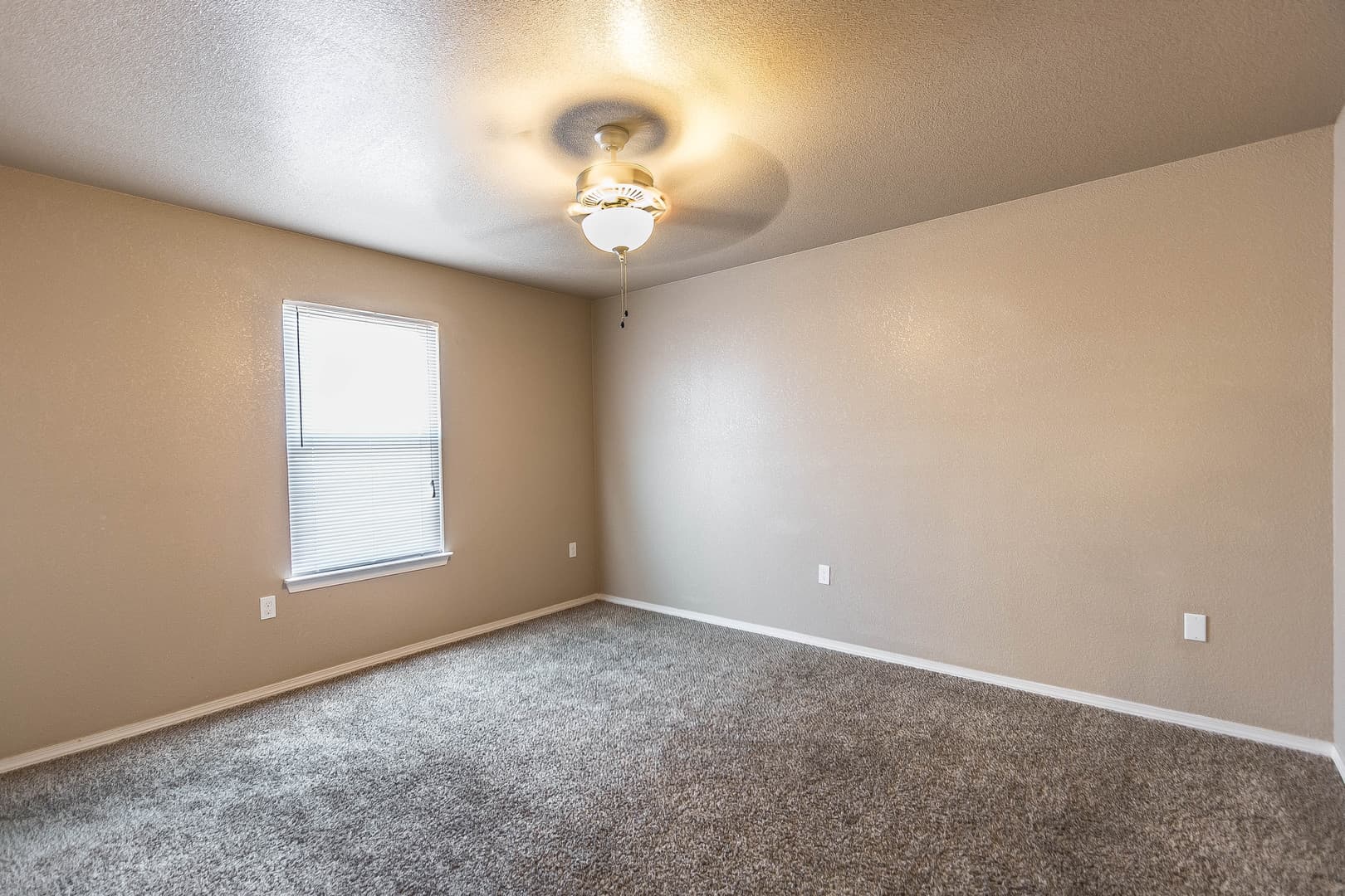El Paso House: 10712 Blue Sage Cir