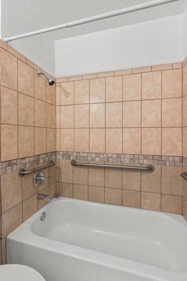 El Paso House: 11701 Henry Phipps