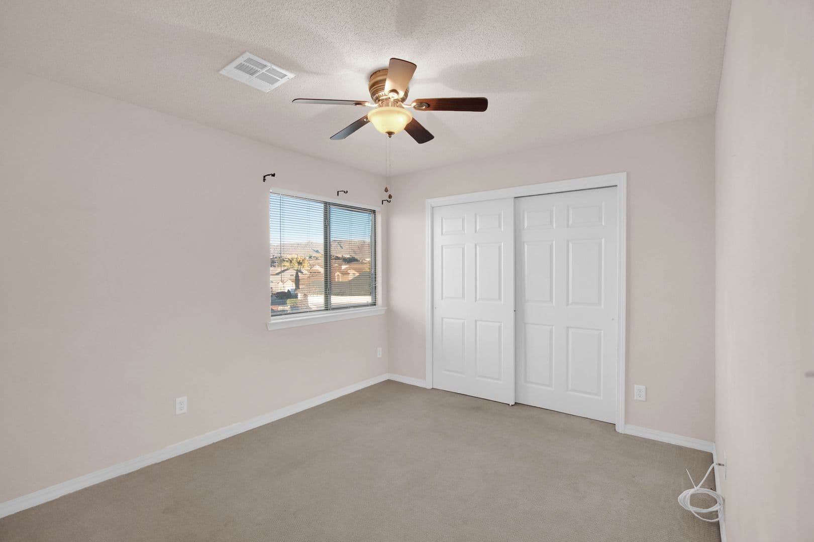El Paso House: 7113 Century Plant