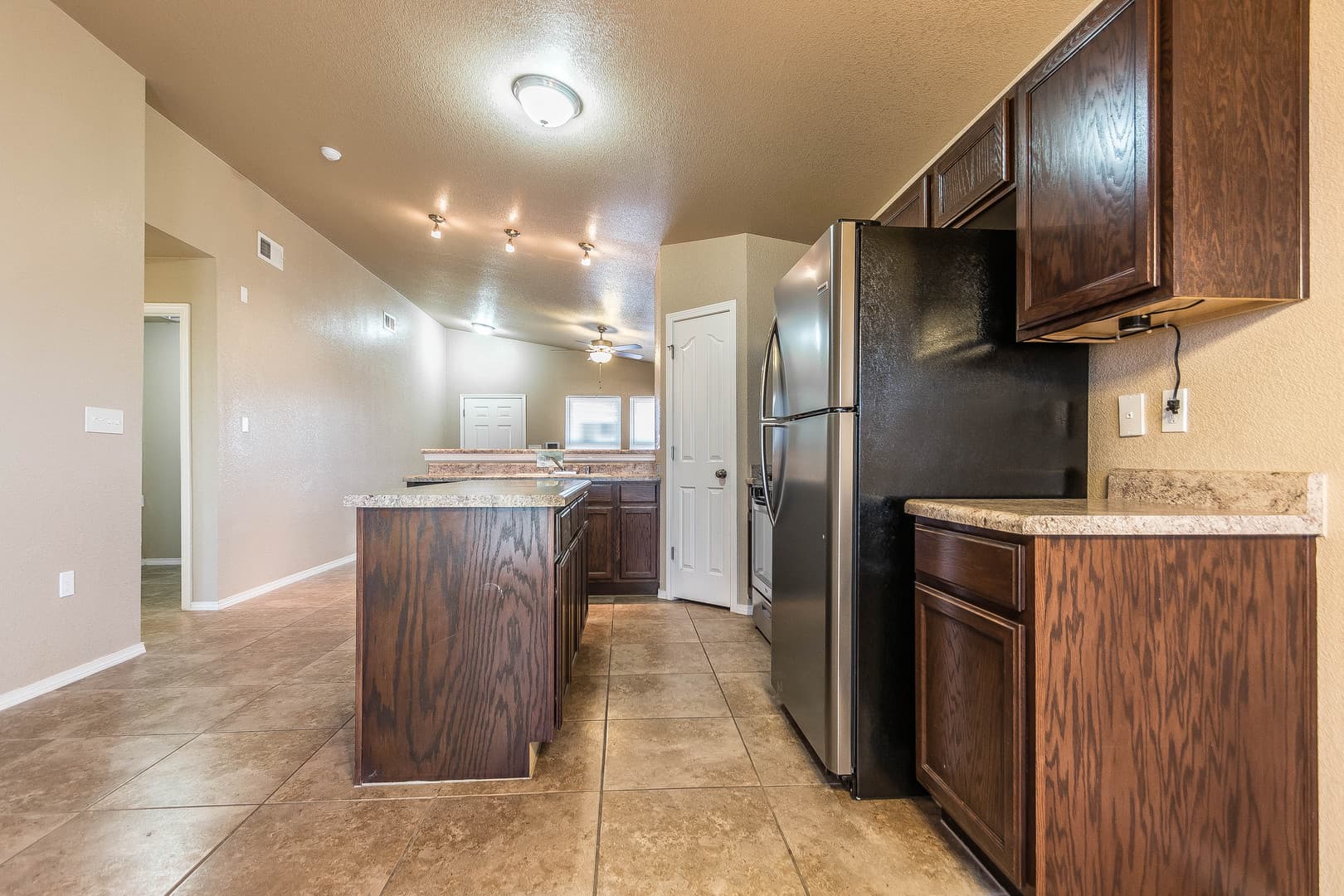 El Paso House: 10712 Blue Sage Cir