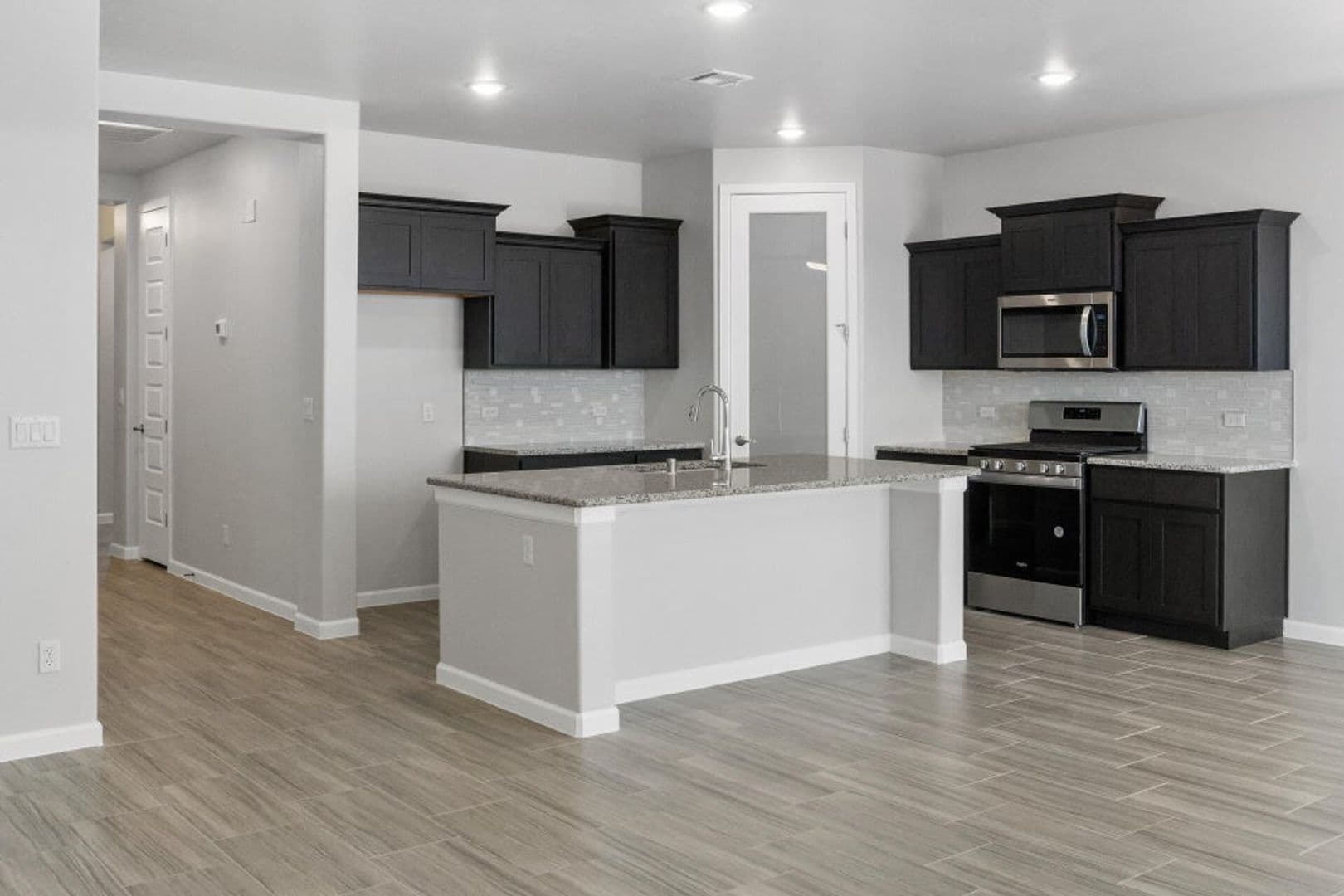Socorro House: 512 Twilight Dr